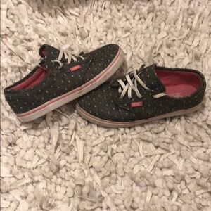 Big Kids VANS (SZ. 4)